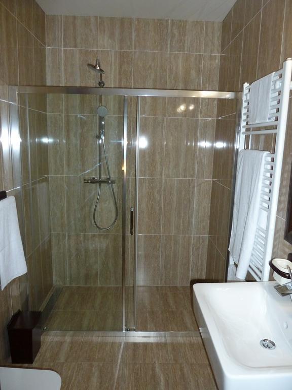 Apartmány na Bašte Levice Esterno foto