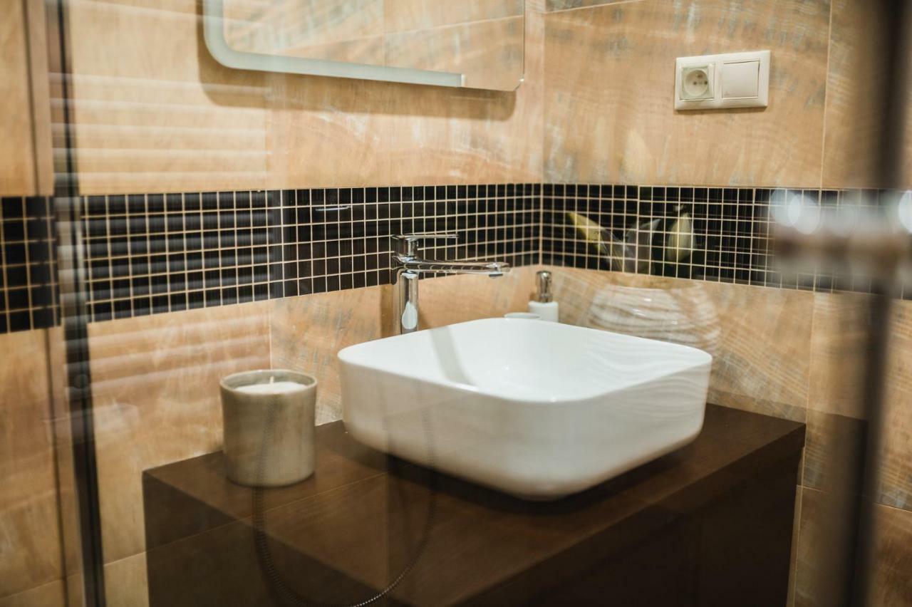 Apartmány na Bašte Levice Esterno foto